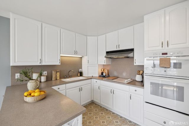 67 Molimo Drive, San Francisco, CA 94127