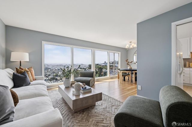67 Molimo Drive, San Francisco, CA 94127