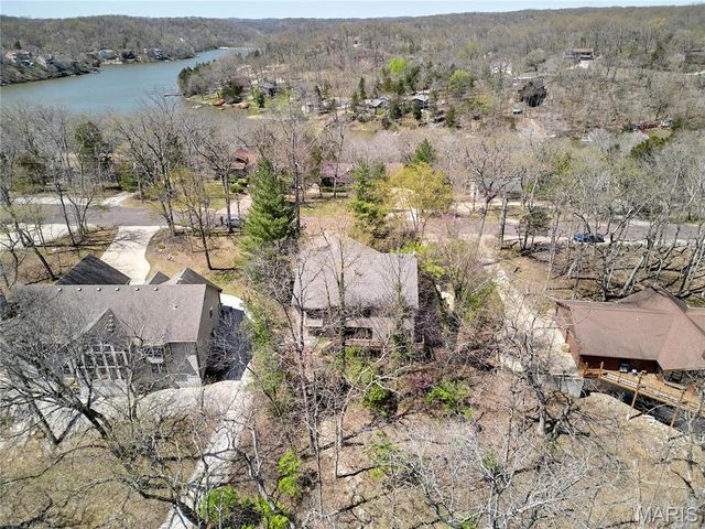 157 S Kings Road, Lake Sherwood, MO 63357