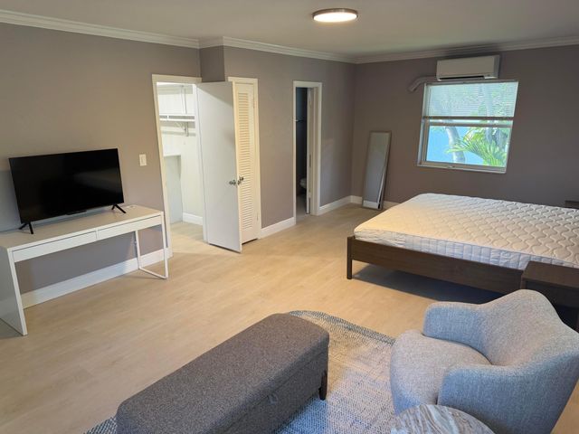 220 Washingtonia Avenue E, Lauderdale-By-The-Sea E, Lauderdale By The Sea, FL 33308