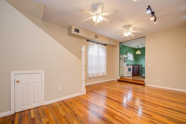 5419 Gulfton Street H, Houston, TX 77081