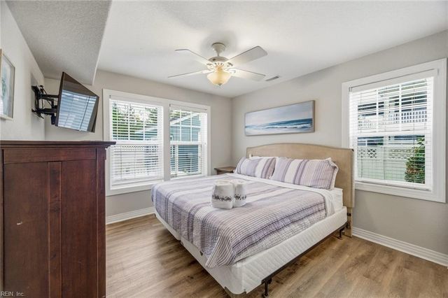 3033 Sandfiddler RD, Virginia Beach, VA 23456