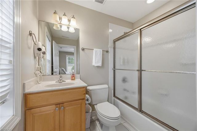 3033 Sandfiddler RD, Virginia Beach, VA 23456
