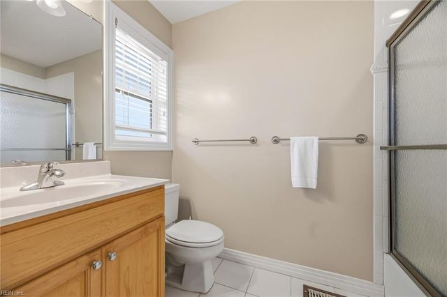 3033 Sandfiddler RD, Virginia Beach, VA 23456