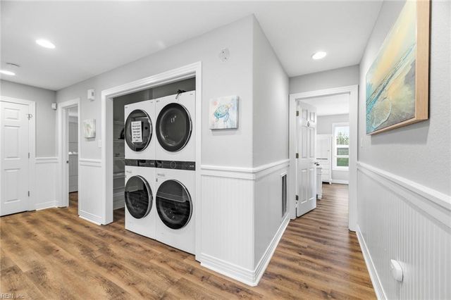 3033 Sandfiddler RD, Virginia Beach, VA 23456