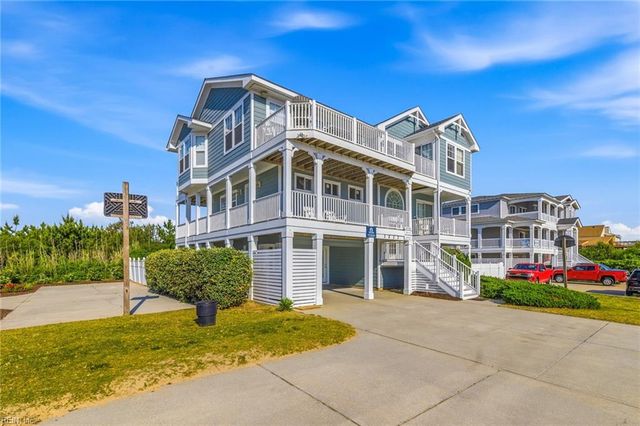 3033 Sandfiddler RD, Virginia Beach, VA 23456