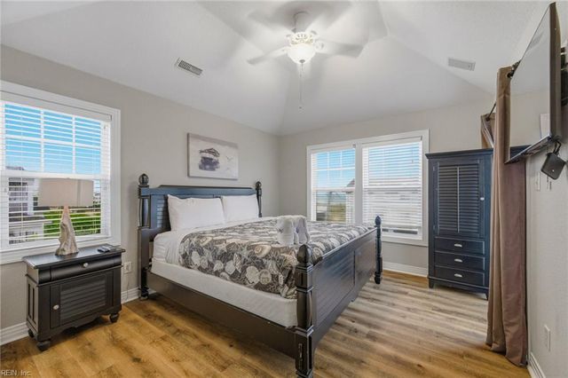 3033 Sandfiddler RD, Virginia Beach, VA 23456