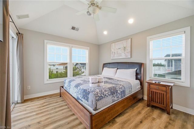 3033 Sandfiddler RD, Virginia Beach, VA 23456