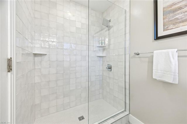3033 Sandfiddler RD, Virginia Beach, VA 23456