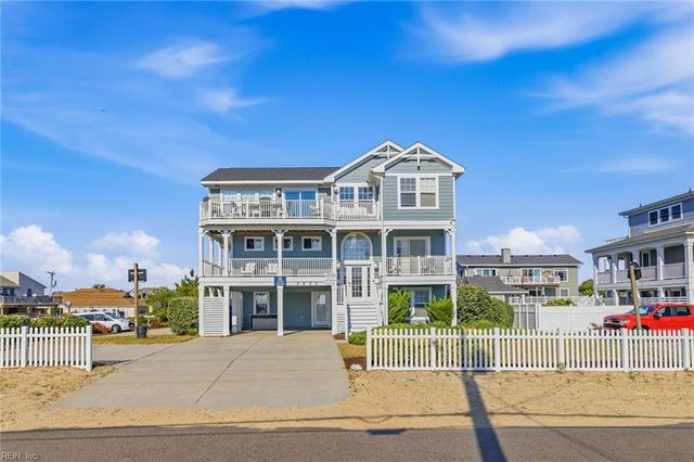 3033 Sandfiddler RD, Virginia Beach, VA 23456
