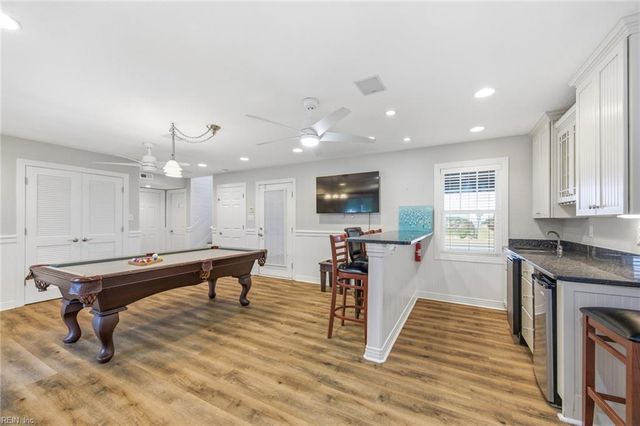 3033 Sandfiddler RD, Virginia Beach, VA 23456