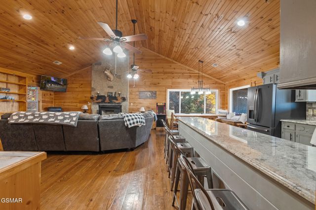 714 Shell Mountain Road, Sevierville, TN 37876