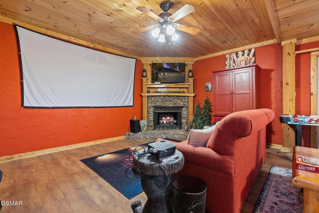 714 Shell Mountain Road, Sevierville, TN 37876