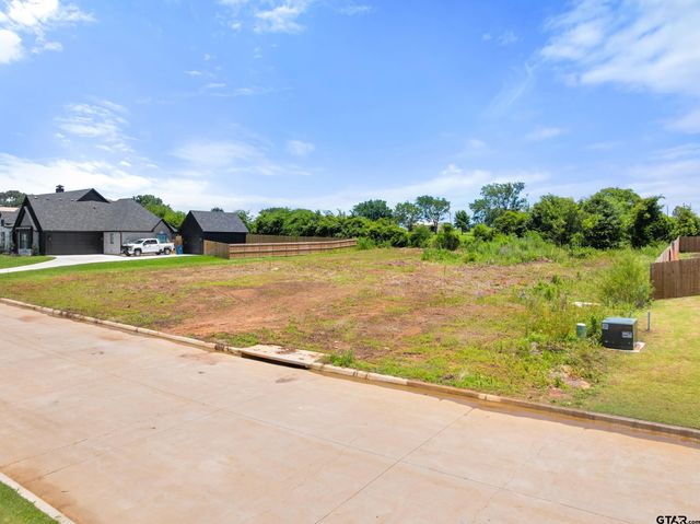 20249 Roebuck Dr, Bullard, TX 75757