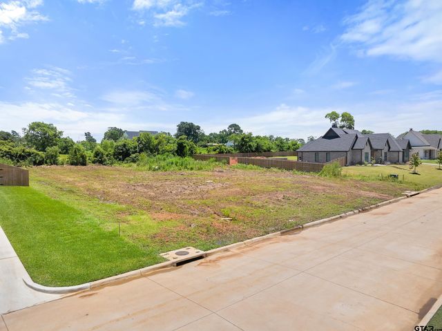 20249 Roebuck Dr, Bullard, TX 75757