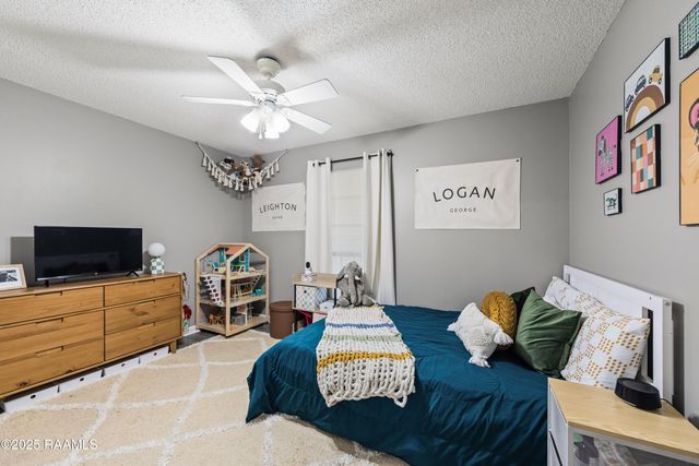 1006 Christopher Street, New Iberia, LA 70563