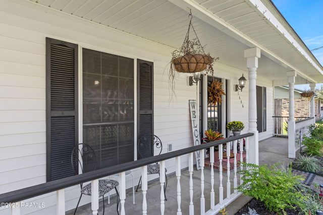 1006 Christopher Street, New Iberia, LA 70563