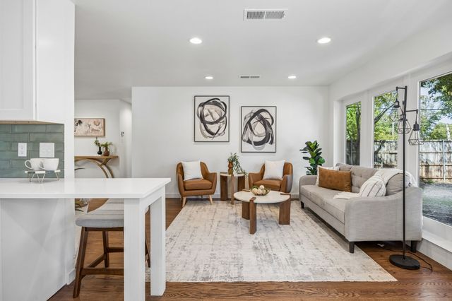 6718 Hialeah Drive, Dallas, TX 75214