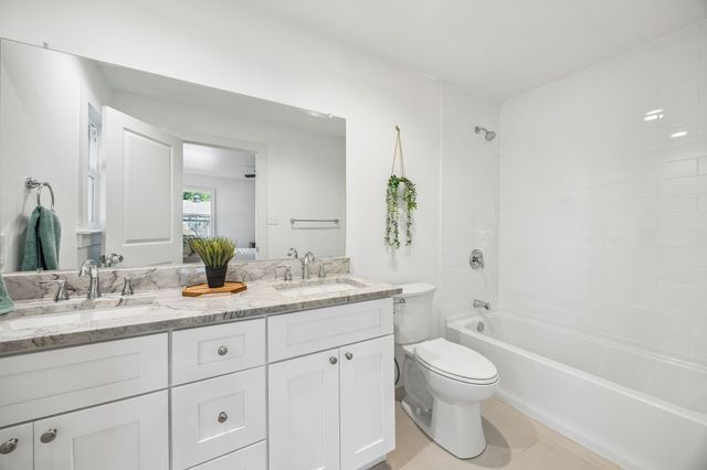 6718 Hialeah Drive, Dallas, TX 75214