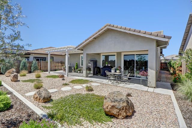 9230 Stillwagon St, Elk Grove, CA 95624