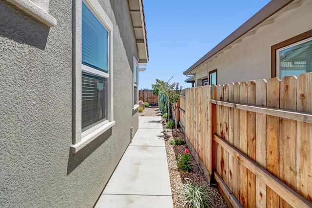 9230 Stillwagon St, Elk Grove, CA 95624