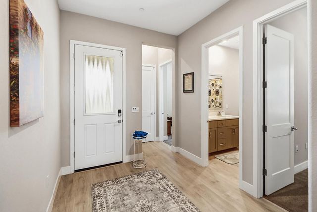 9230 Stillwagon St, Elk Grove, CA 95624