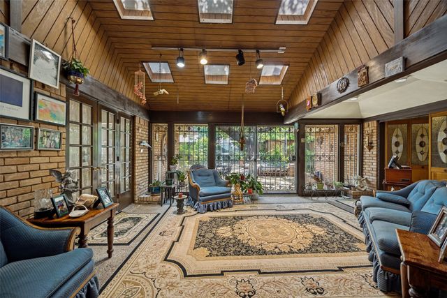 4616 Sugar Mill Road, Dallas, TX 75244