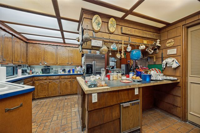 4616 Sugar Mill Road, Dallas, TX 75244