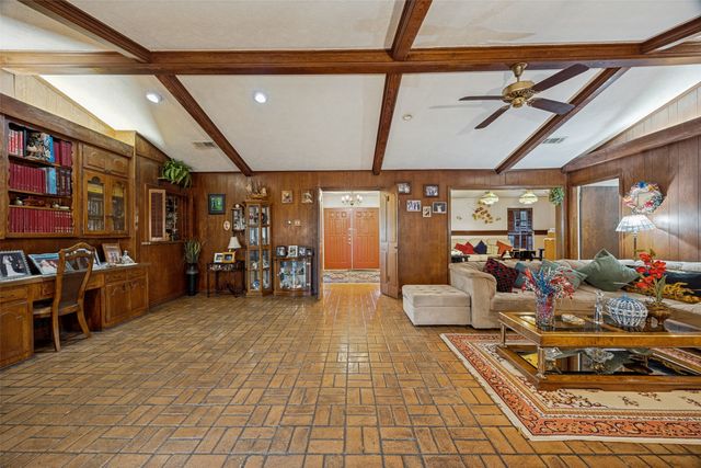 4616 Sugar Mill Road, Dallas, TX 75244