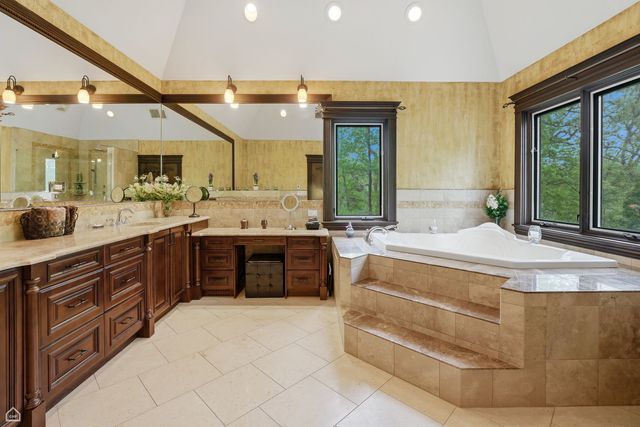 21917 N Wolter Lane, Kildeer, IL 60047