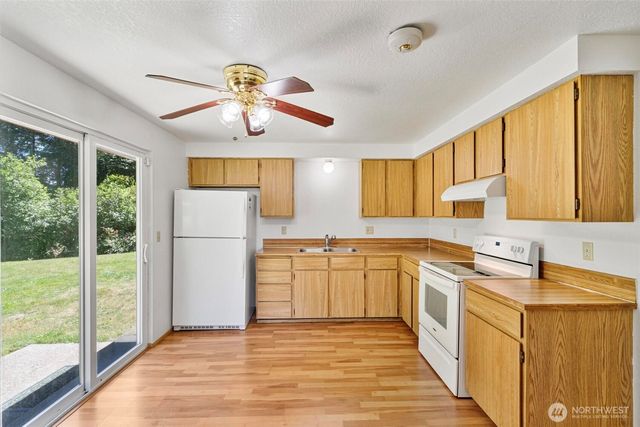 5443 Fiesta St SW, Tumwater, WA 98512