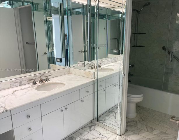 19707 Turnberry Way 16C, Aventura, FL 33180