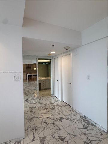 19707 Turnberry Way 16C, Aventura, FL 33180