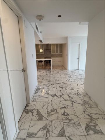 19707 Turnberry Way 16C, Aventura, FL 33180