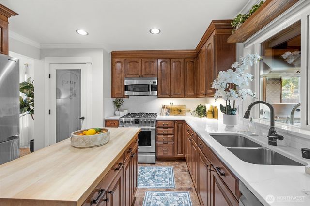 14917 58th Drive SE, Everett, WA 98208