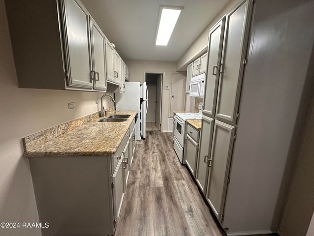 200 Lodge Drive Apt 812, Lafayette, LA 70506