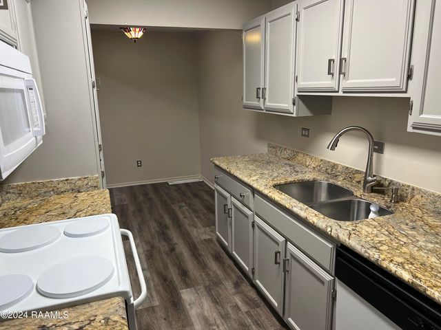 200 Lodge Drive Apt 812, Lafayette, LA 70506