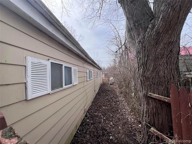 259 William Street, Harsens Island, MI 48028