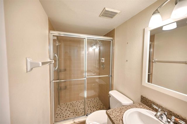 801 83RD AVENUE N 133, St Petersburg, FL 33702