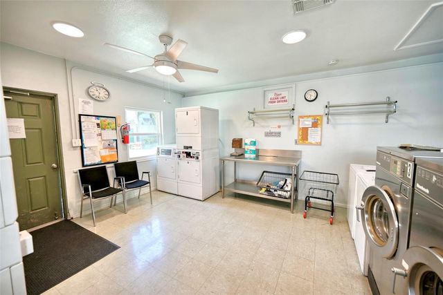 801 83RD AVENUE N 133, St Petersburg, FL 33702