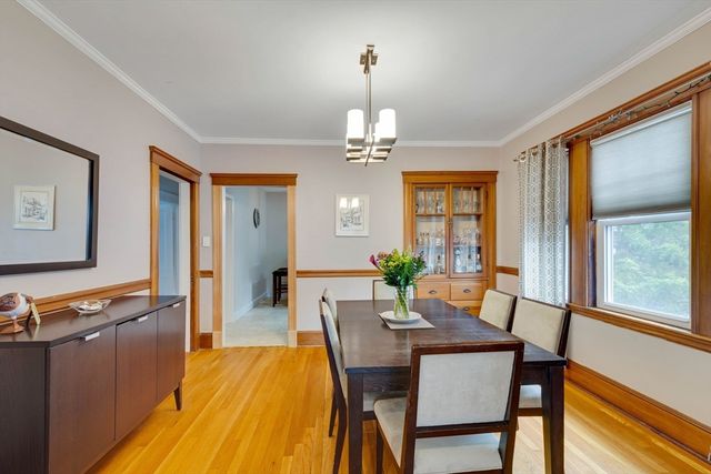 95 Lanseer 2, Boston, MA 02132