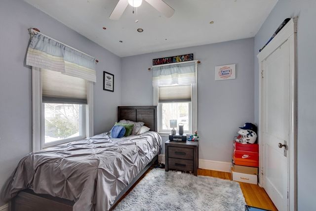 95 Lanseer 2, Boston, MA 02132