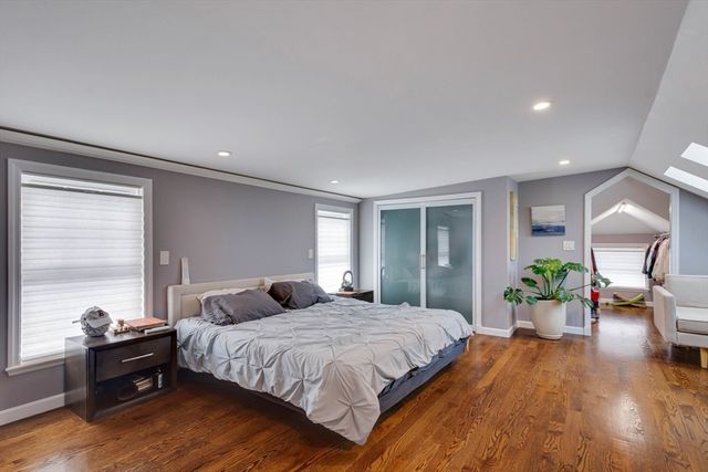 95 Lanseer 2, Boston, MA 02132