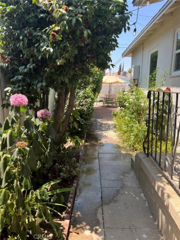 5711 Woodman Avenue, Valley Glen, CA 91401
