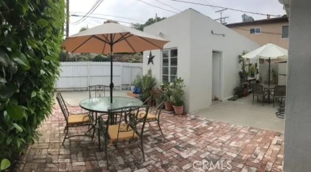5711 Woodman Avenue, Valley Glen, CA 91401