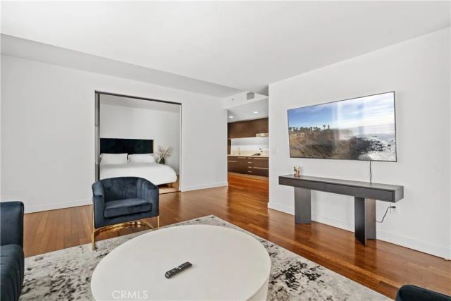 6250 Hollywood Boulevard 4M, Los Angeles, CA 90028