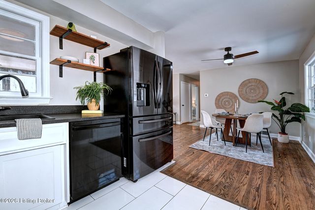 416 Cherry Ln, Pewee Valley, KY 40056