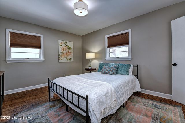 416 Cherry Ln, Pewee Valley, KY 40056