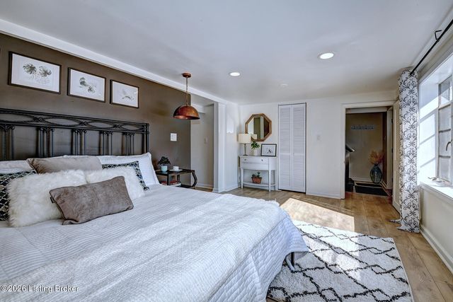 416 Cherry Ln, Pewee Valley, KY 40056