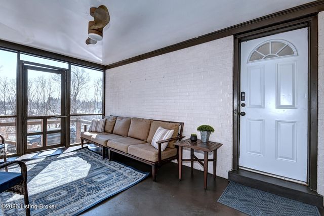 416 Cherry Ln, Pewee Valley, KY 40056